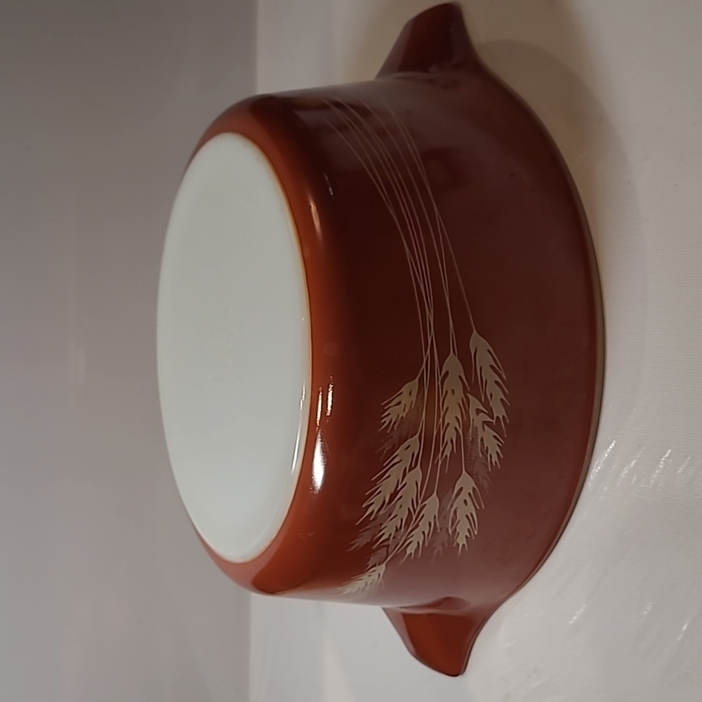 Vintage Pyrex Autumn Harvest Wheat Casserole dish 475-b 2.5L